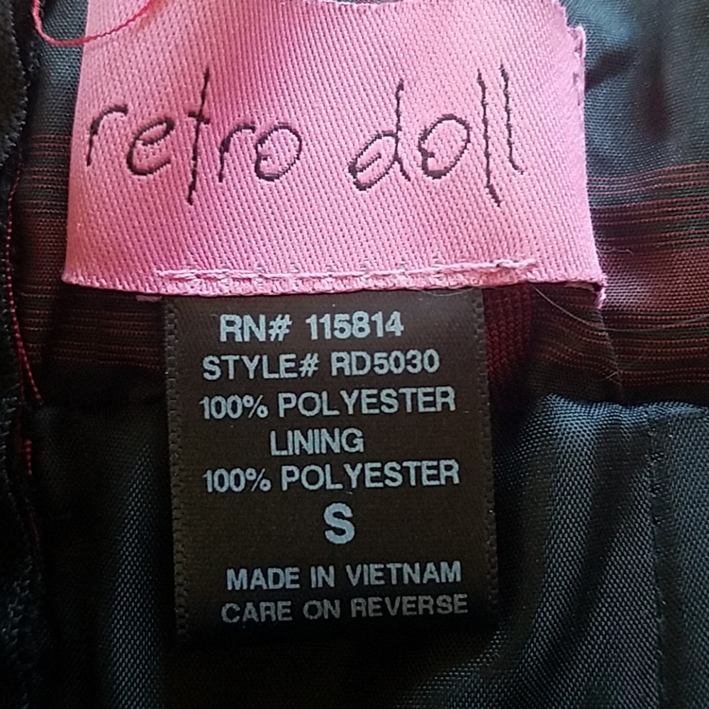 Retro Doll Strapless Red and Black Plaid Dress - Picture 4 of 5